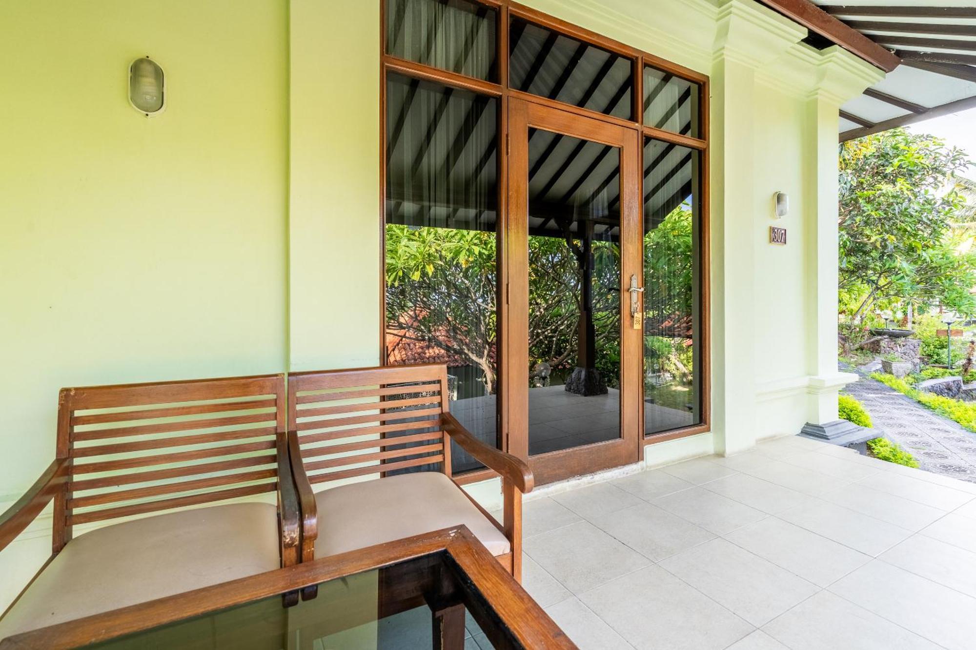 Taman Surgawi Resort & Spa Jasri Exterior photo